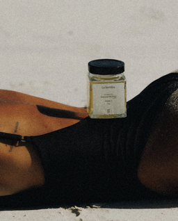 Olejek do ciała Natural Monoi Vitamine E - Image #1