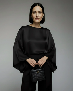 Jedwabna czarna bluzka o kroju kimono - Image #1