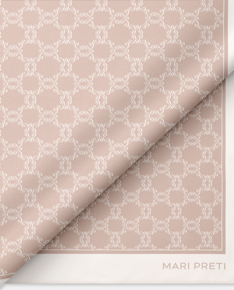 Jedwabna beżowa apaszka z monogramem - Image #3