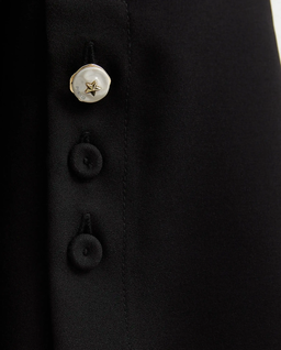 Czarna sukienka mini z falbaną - Image #3