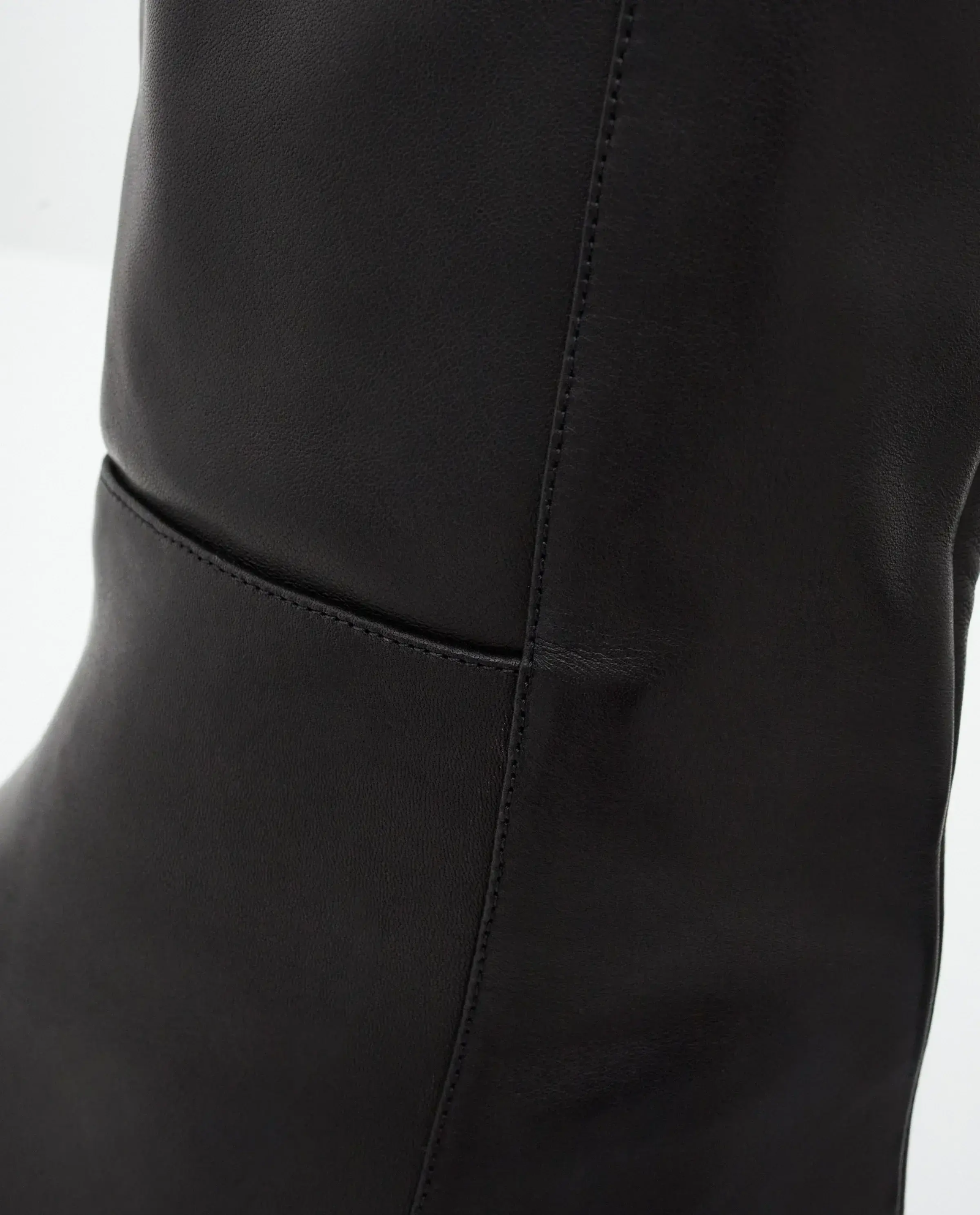 Czarne kozaki na obcasie Erve - Image #4