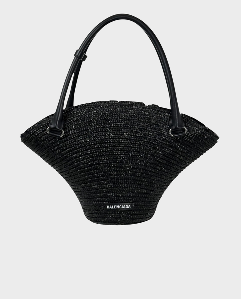Czarna torebka koszyk