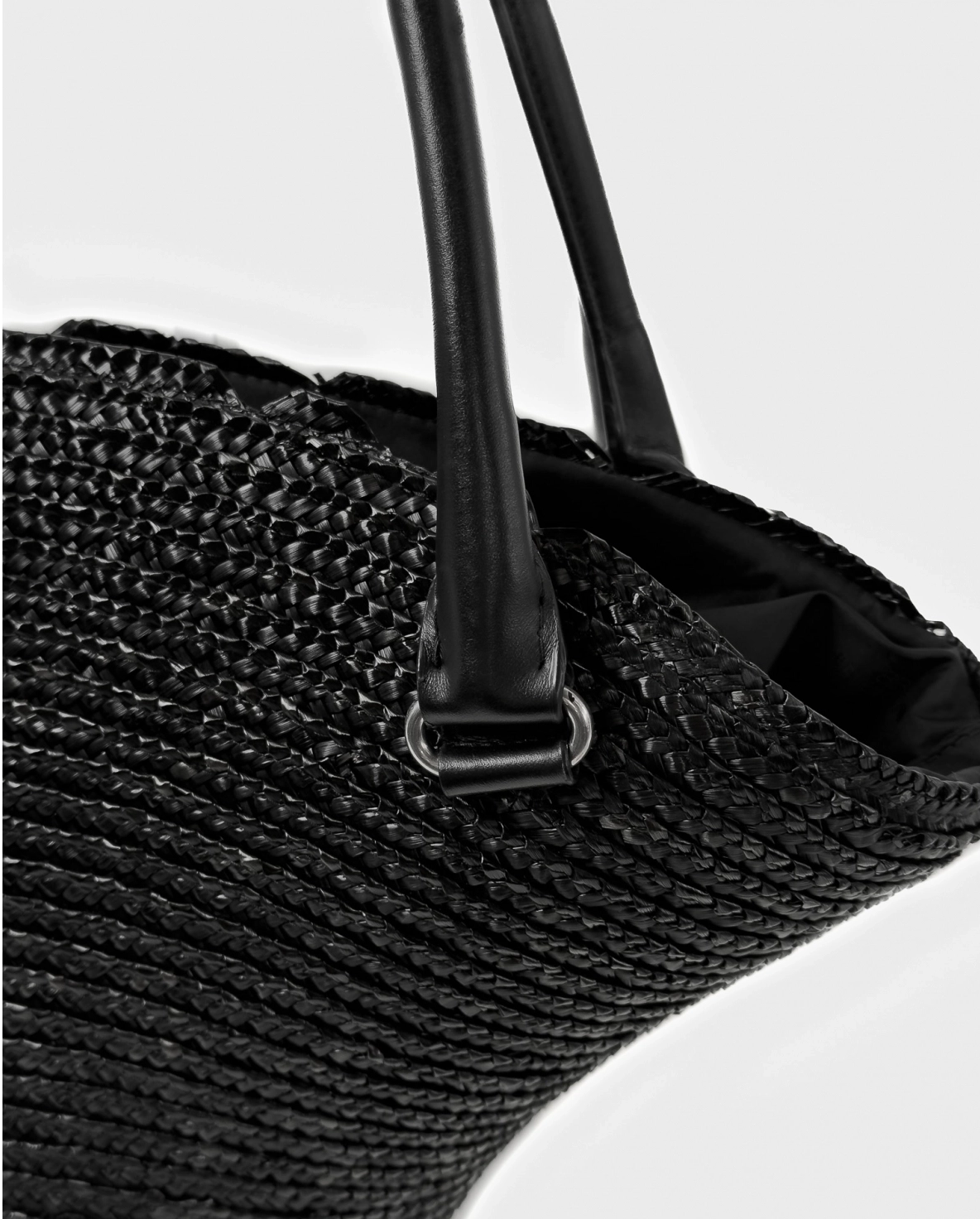 Czarna torebka koszyk - Image #3