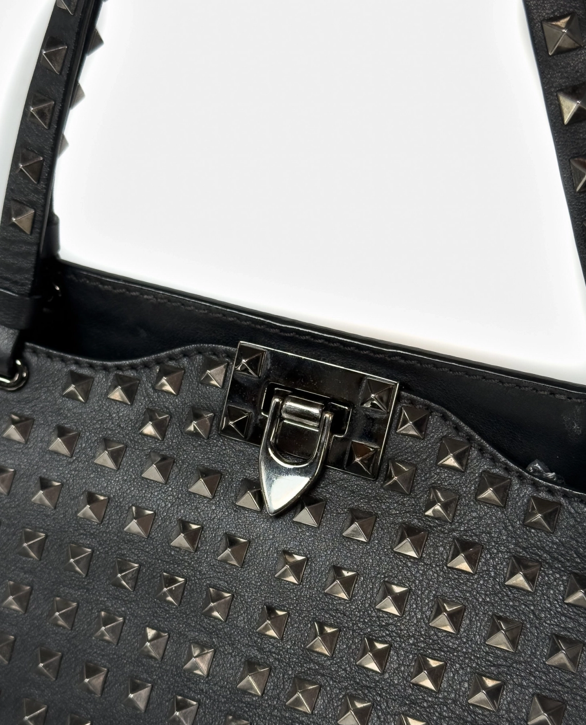 Czarna skórzana torebka - Image #2