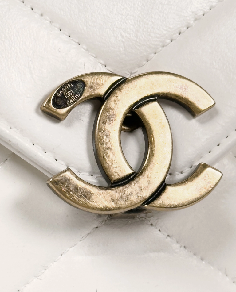 Biała torebka Chevron Coco Envelope - Image #3