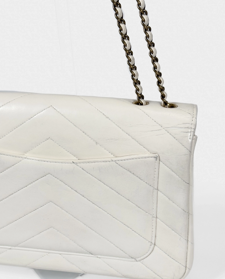 Biała torebka Chevron Coco Envelope - Image #5