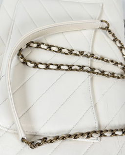 Biała torebka Chevron Coco Envelope - Image #6