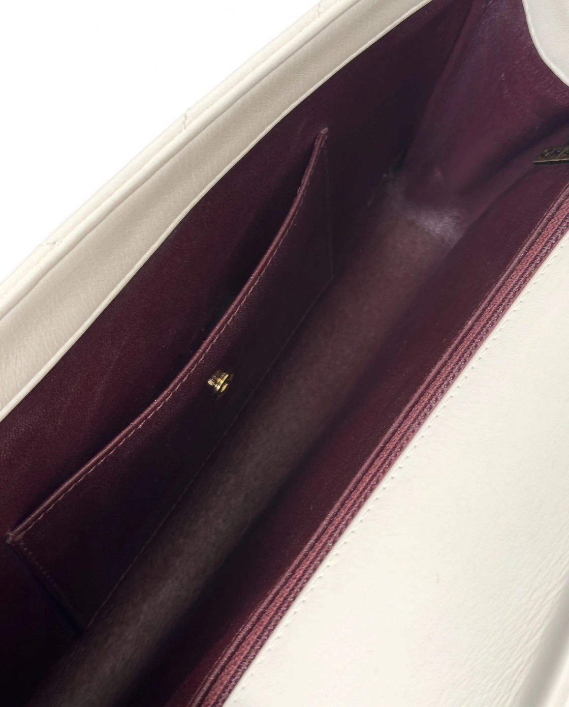 Biała torebka Chevron Coco Envelope - Image #8