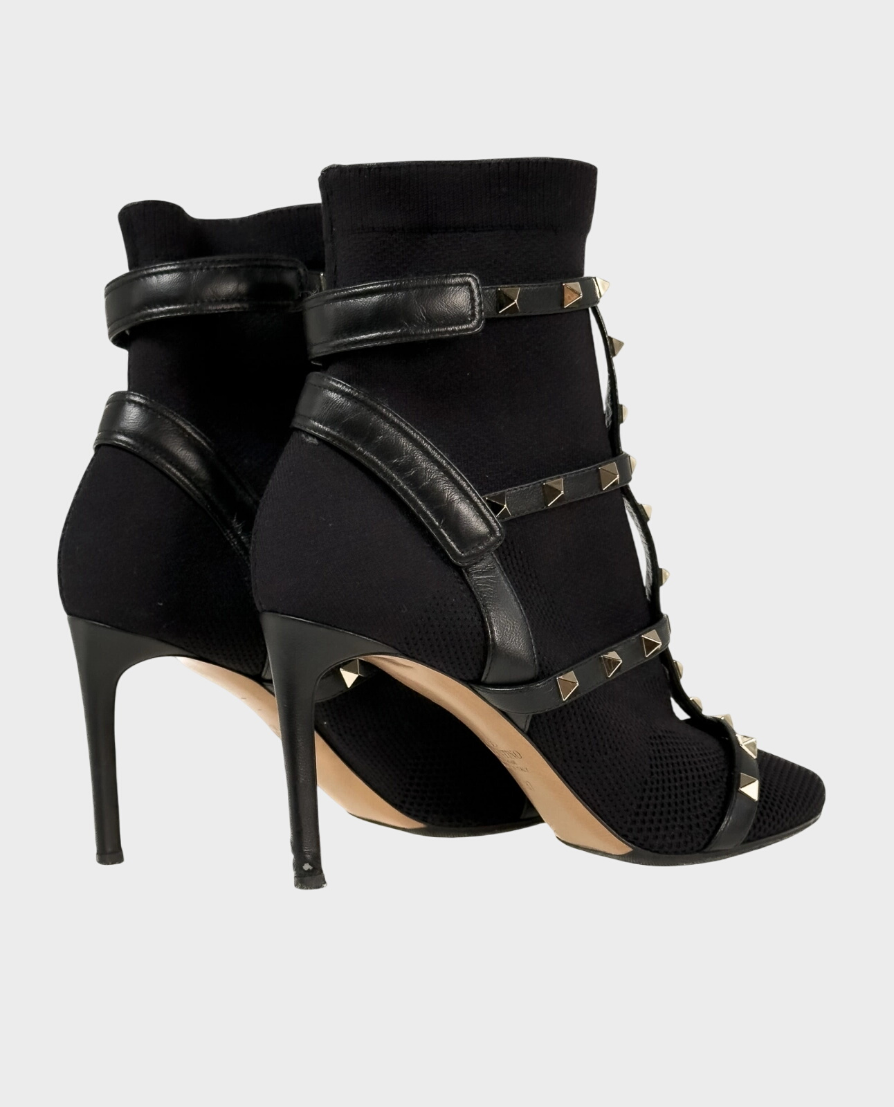 Czarne botki na szpilce - Image #1