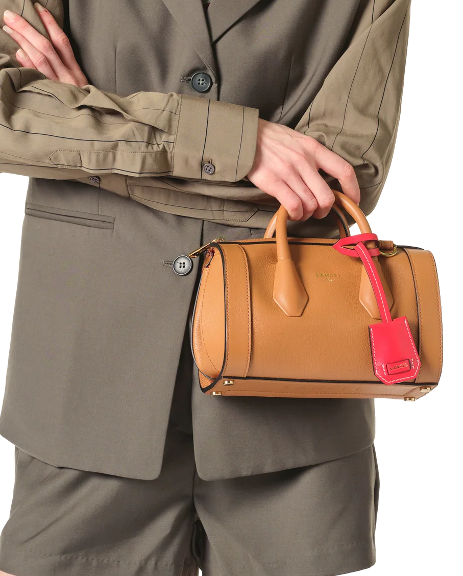 Skórzana brązowa torebka mini BCBG - Image #4