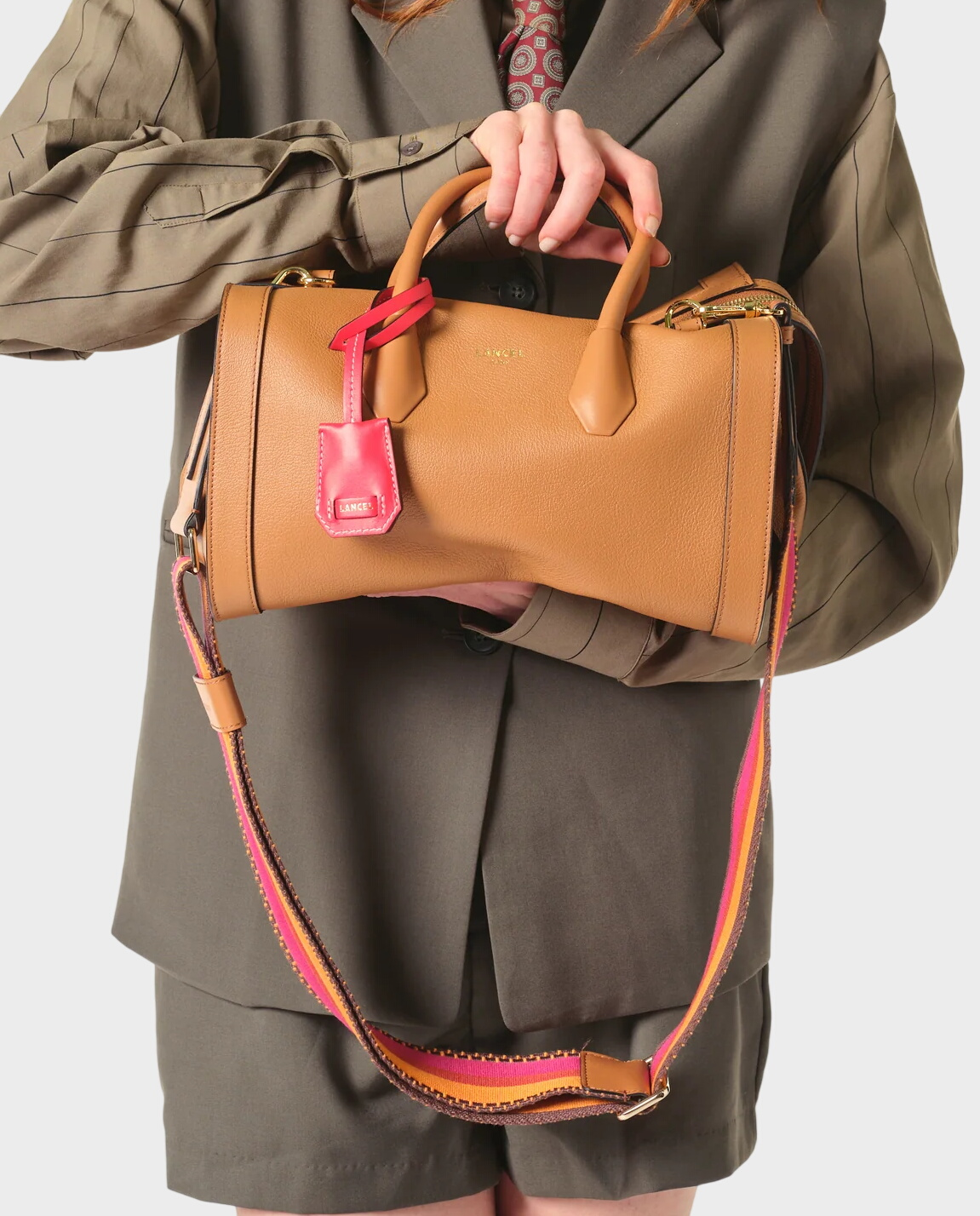 Skórzana brązowa torebka BCBG - Image #4