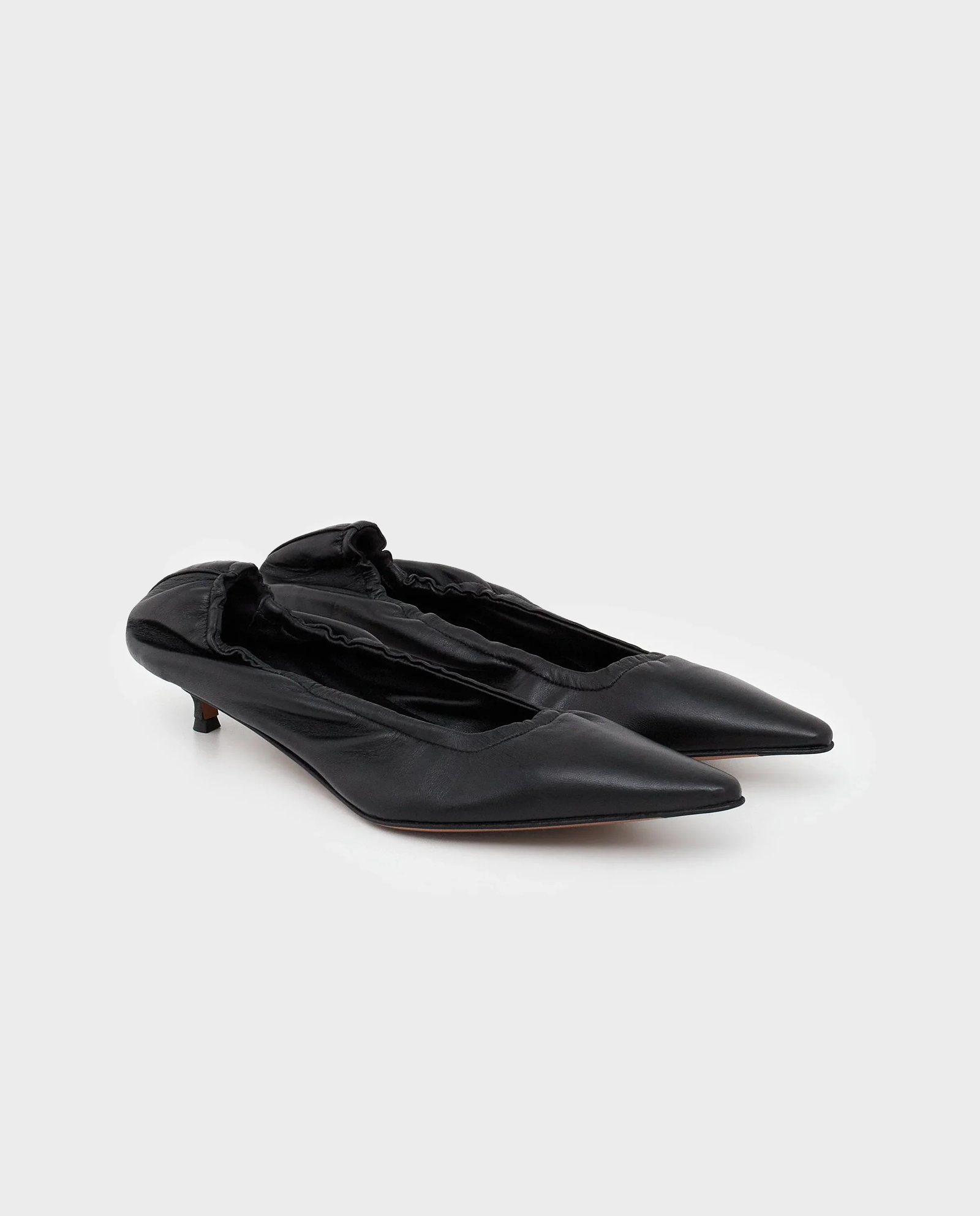 Czarne czółenka Valfurva 35 - Image #2