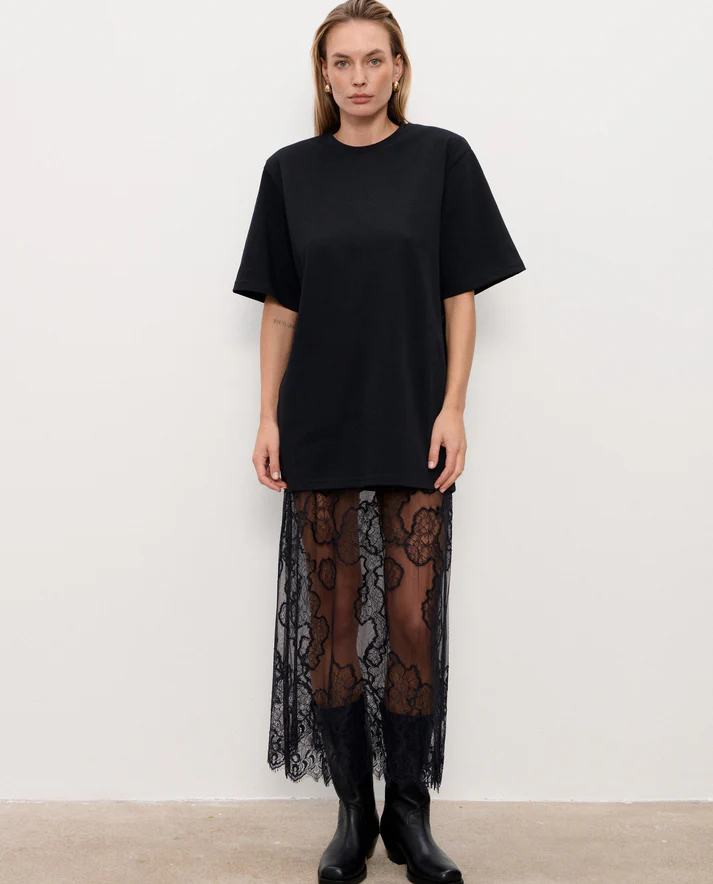 Czarna spódnica z koronki Roanne