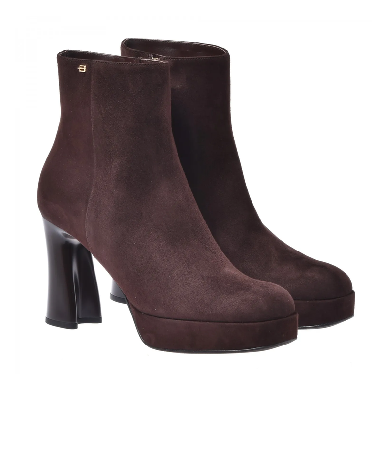 Czekoladowe botki na szerokim obcasie - Image #3