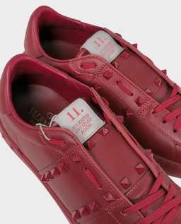 Czerwone skórzane sneakersy z ćwiekami - Image #4