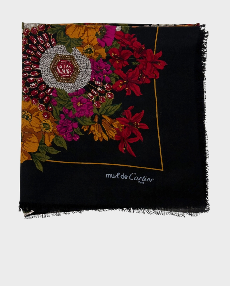 Czarny szal w kwiecisty wzór