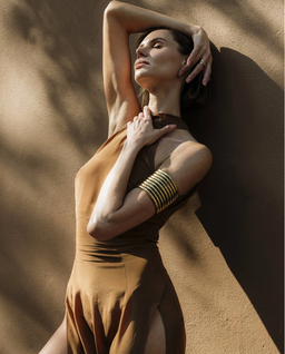 Długa sukienka z jedwabiu Lilya - Image #2