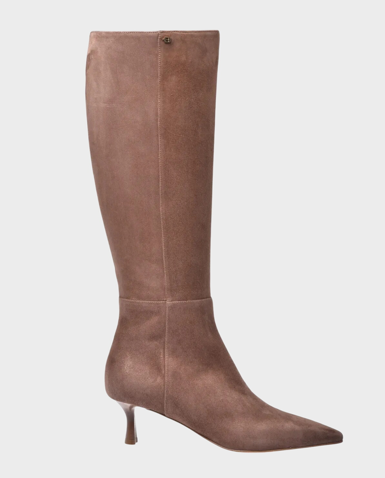 Zamszowe kozaki na szpilce