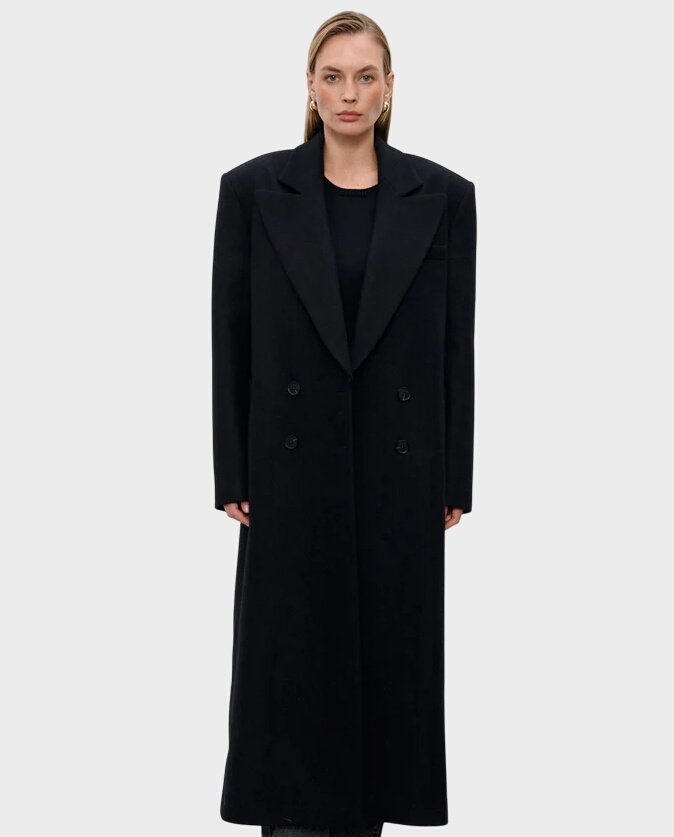 Czarny płaszcz Kenta