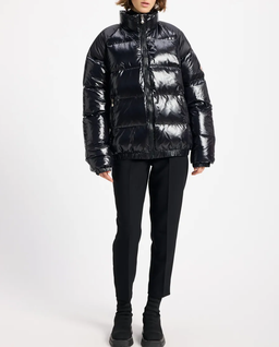 Czarna pikowana kurtka puchowa - Image #4