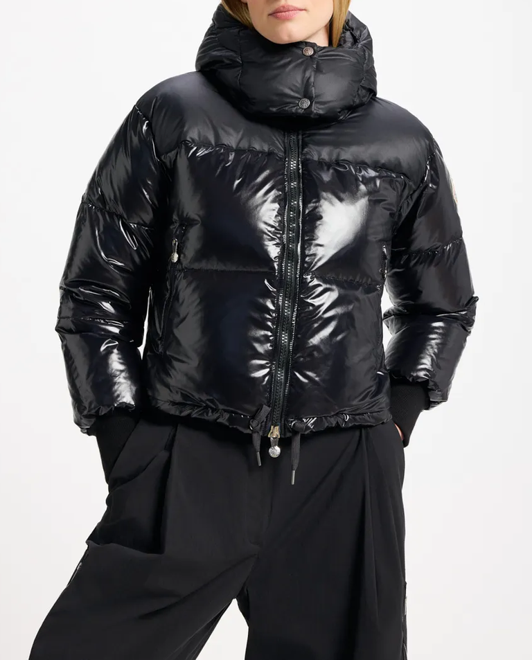 Czarna kurtka puchowa Altic