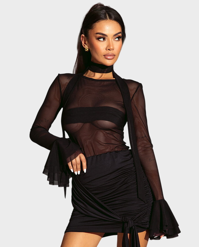 Siateczkowa bluzka z ozdobnymi rękawami #057