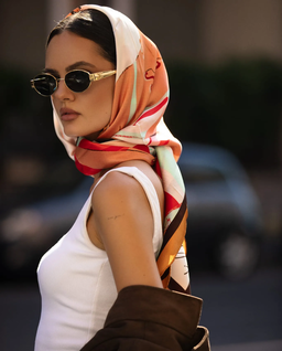 Jedwabna apaszka Dolce Vita L - Image #1