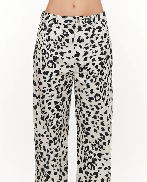 Białe spodnie z wzorem w panterkę - Image #1