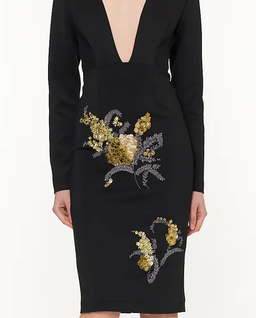 Czarna sukienka midi z głębokim dekoltem - Image #2