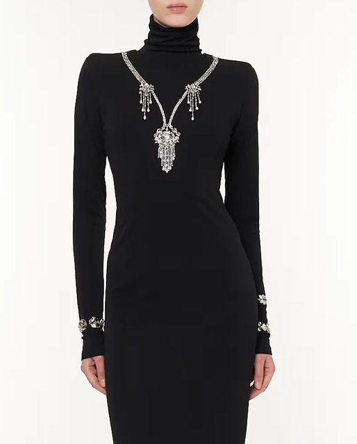 Czarna długa sukienka z odkrytymi plecami - Image #1