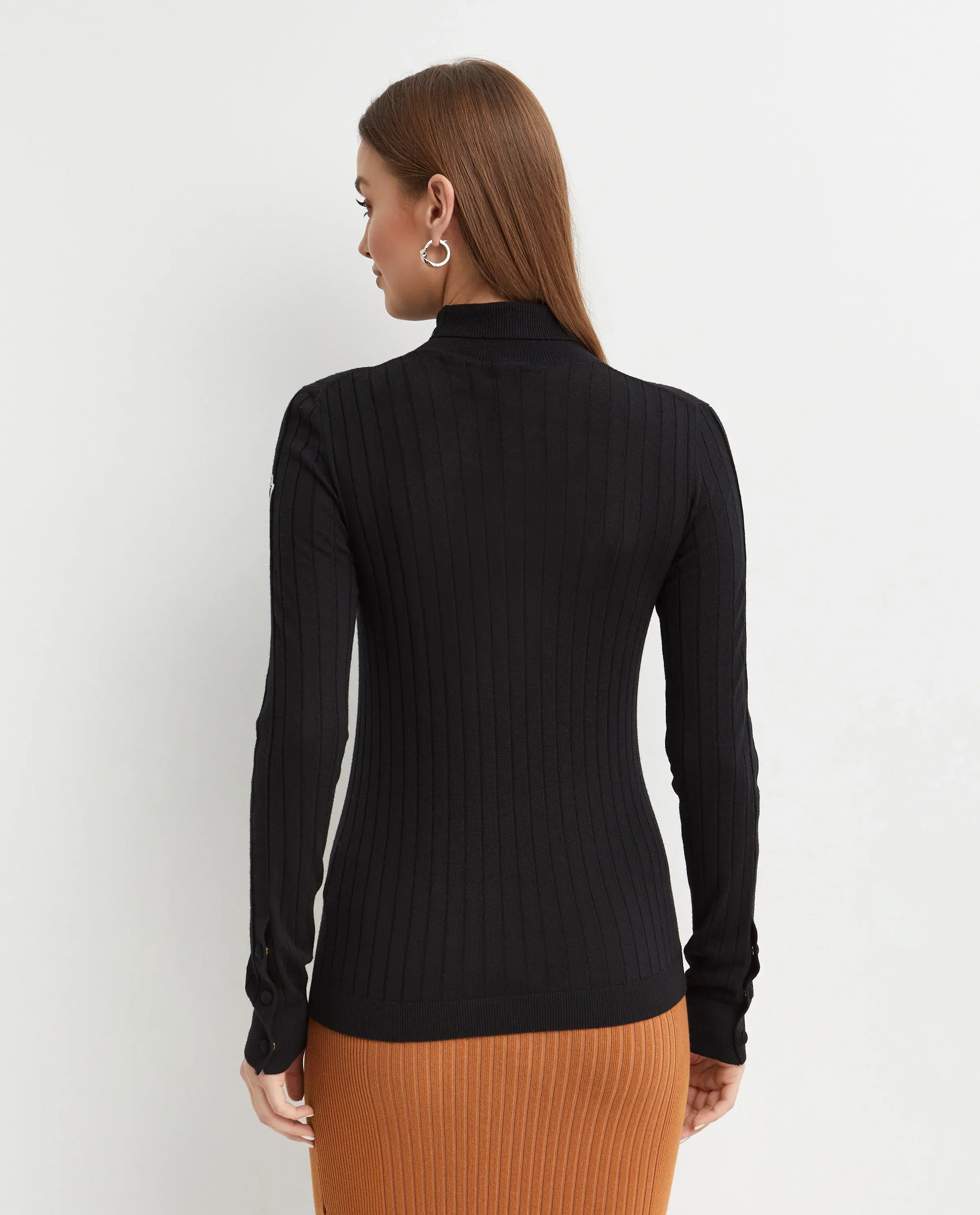 Czarny prążkowany golf - Image #3