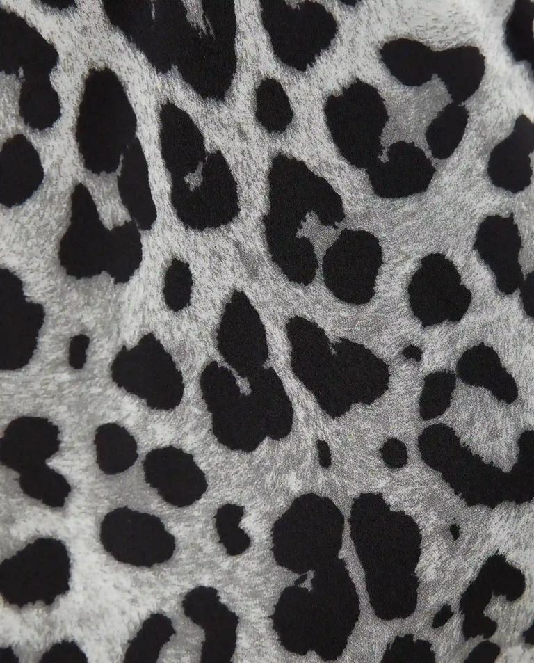 Jedwabna  sukienka w panterkę - Image #4