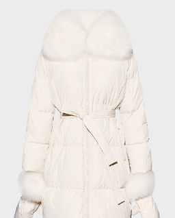 Puchowy płaszcz z futrzanym kołnierzem - Image #1