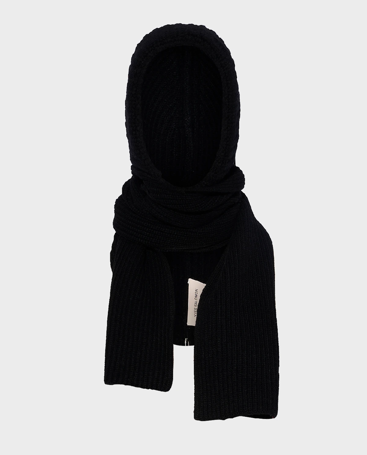Czarny szalik z kapturem - Image #0