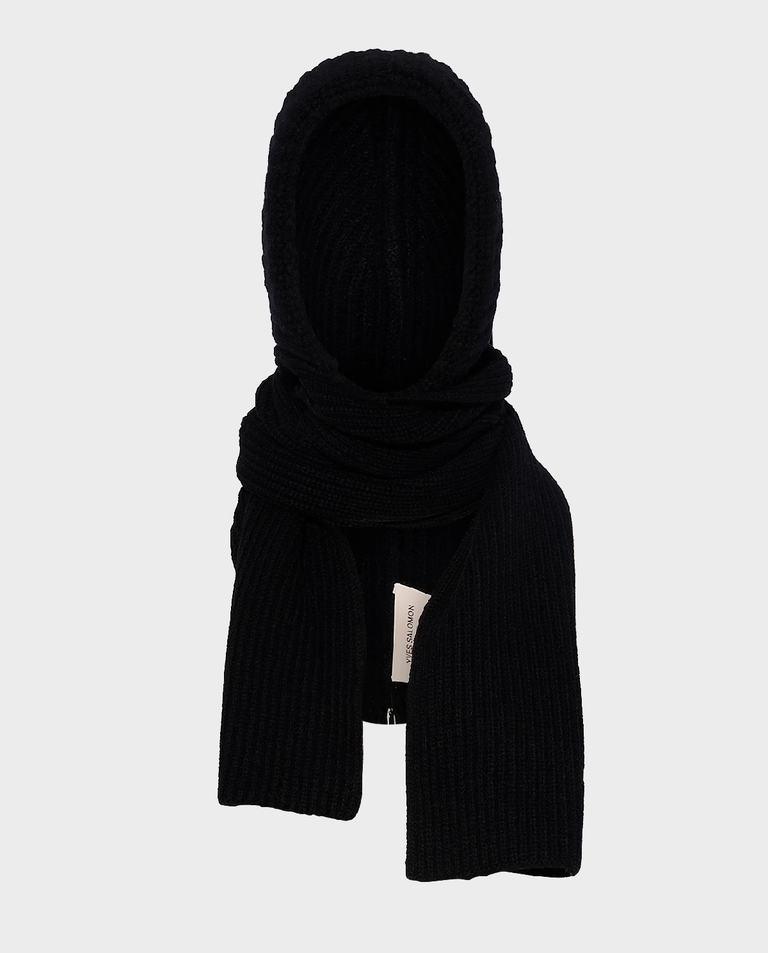 Czarny szalik z kapturem