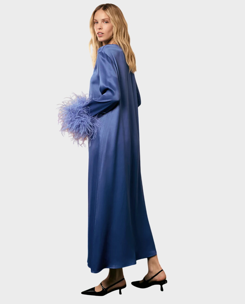 Niebieska maxi sukienka z piórami Suzie - Image #2