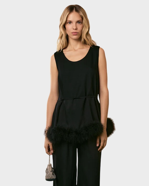 Czarny top z piórami Bisou