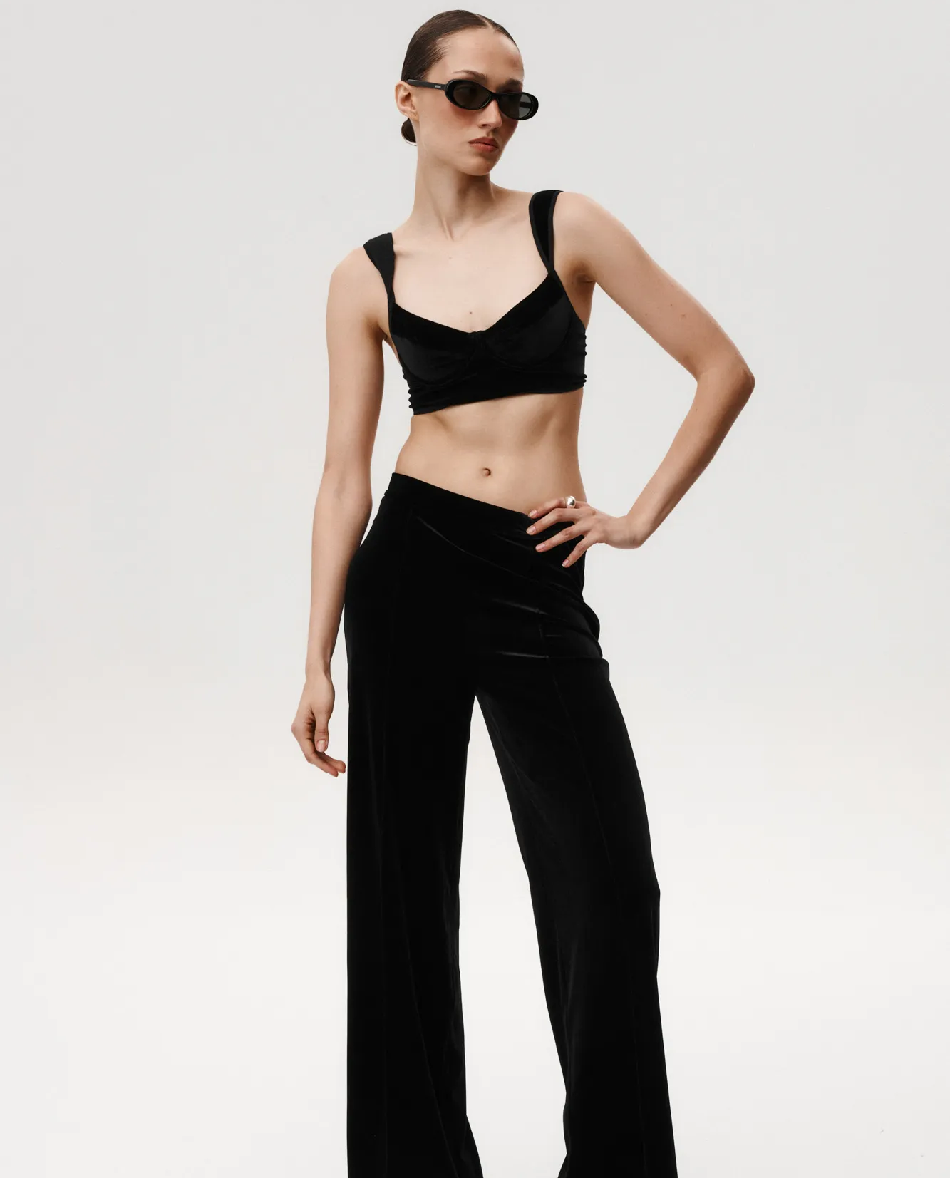 Czarny biustonosz Strong Attitude - Image #1