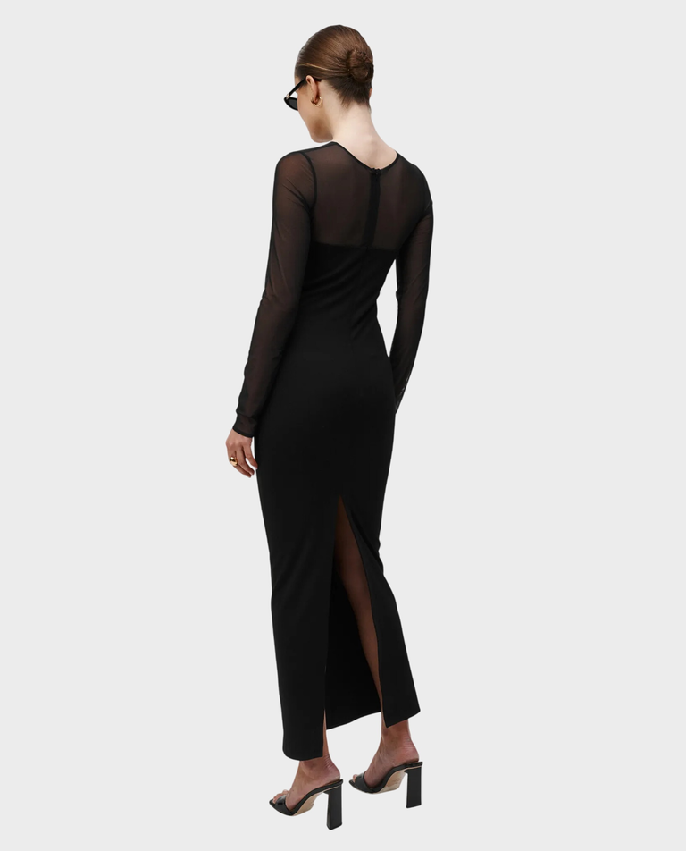 Czarna sukienka Sleek Silhouette