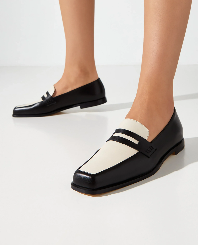 Czarne skórzane mokasyny