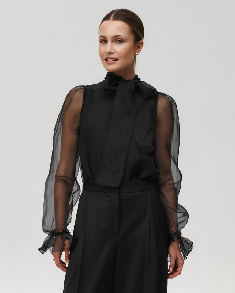 Czarne body Pure Elegance