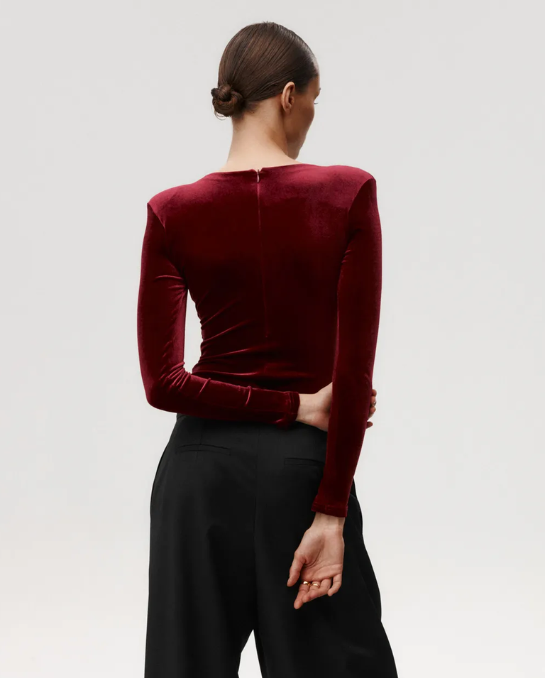 Aksamitne body Maneater