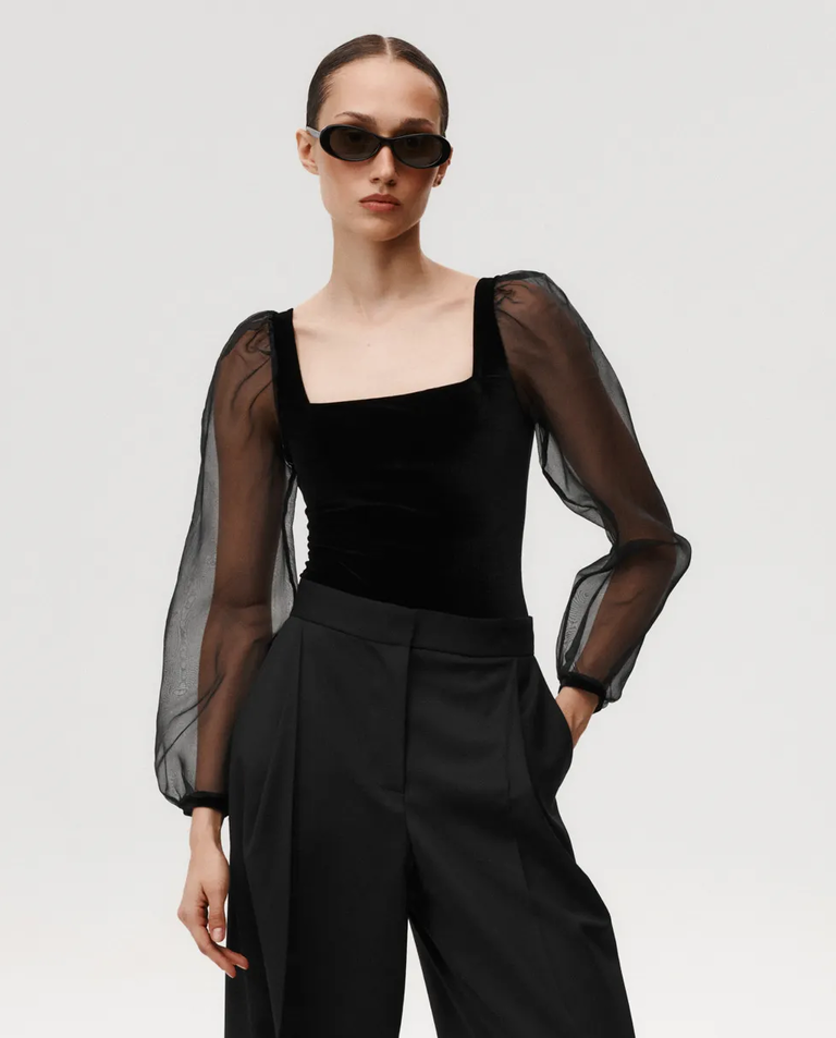 Czarne body Hazy Line