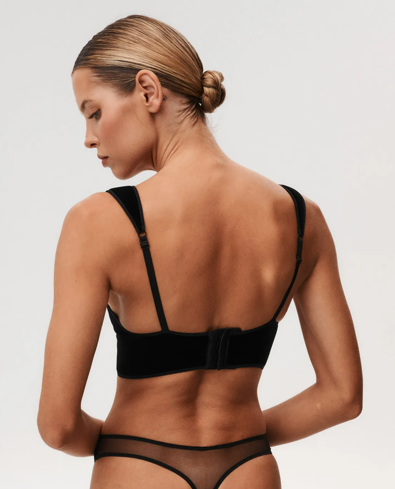 Czarny biustonosz Final Hour