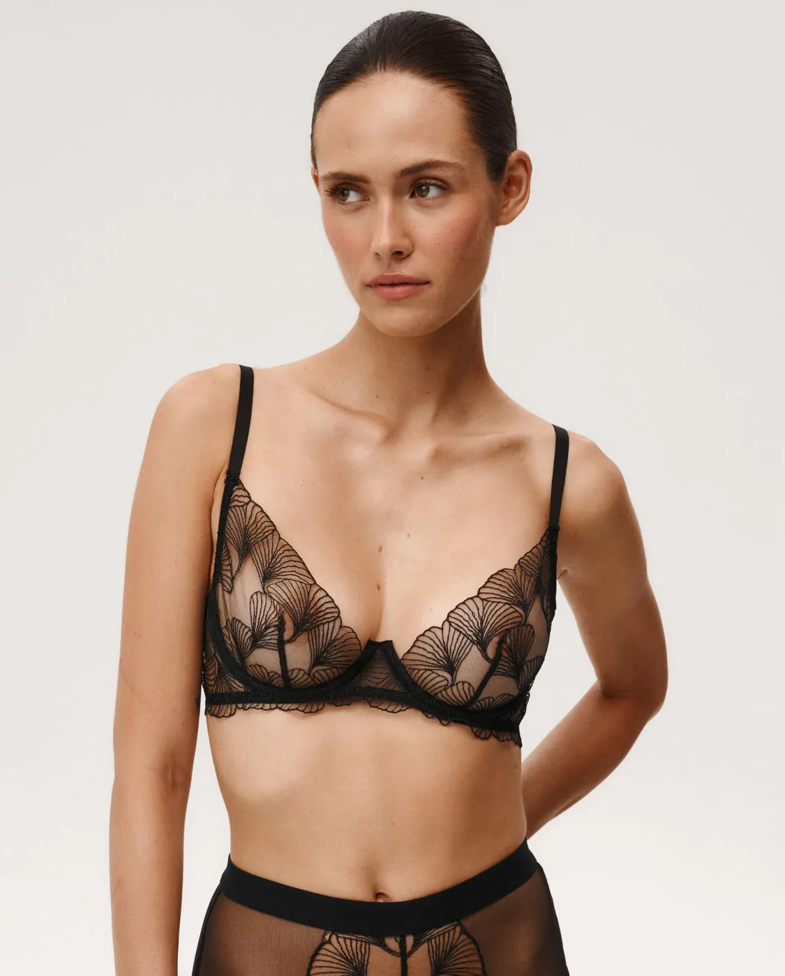 Czarny biustonosz Adore - Image #0