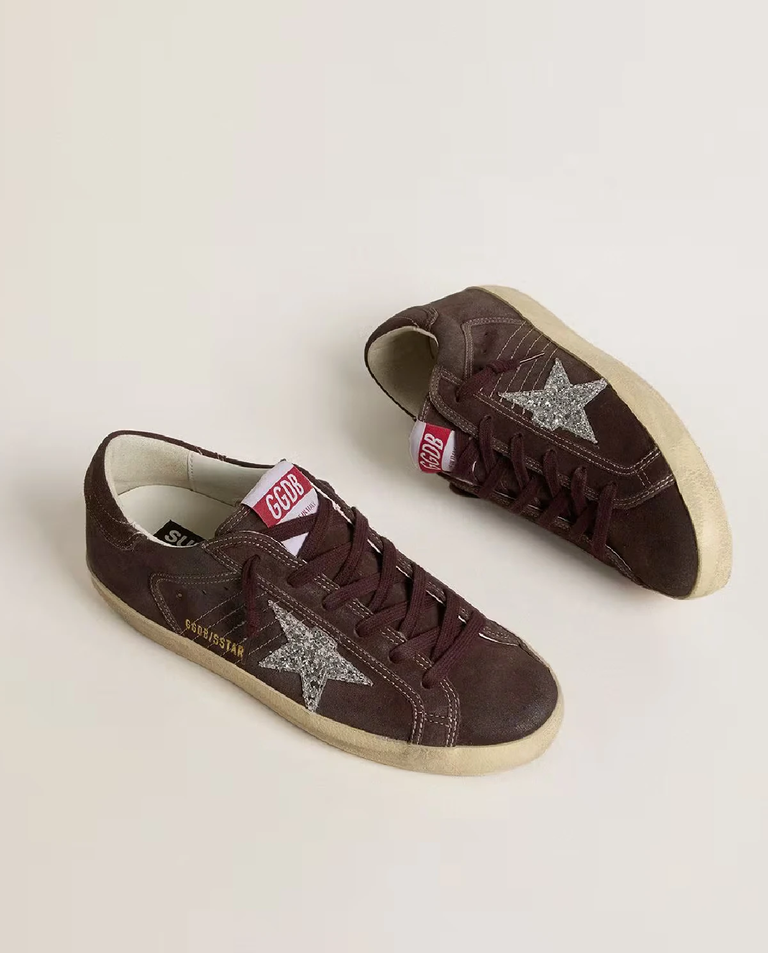 Brązowe zamszowe sneakersy Superstar