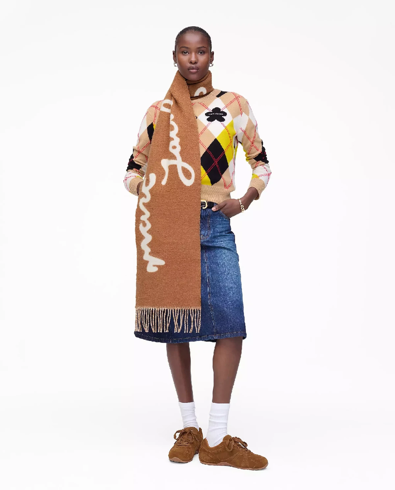 Brązowo-beżowy szalik z frędzlami