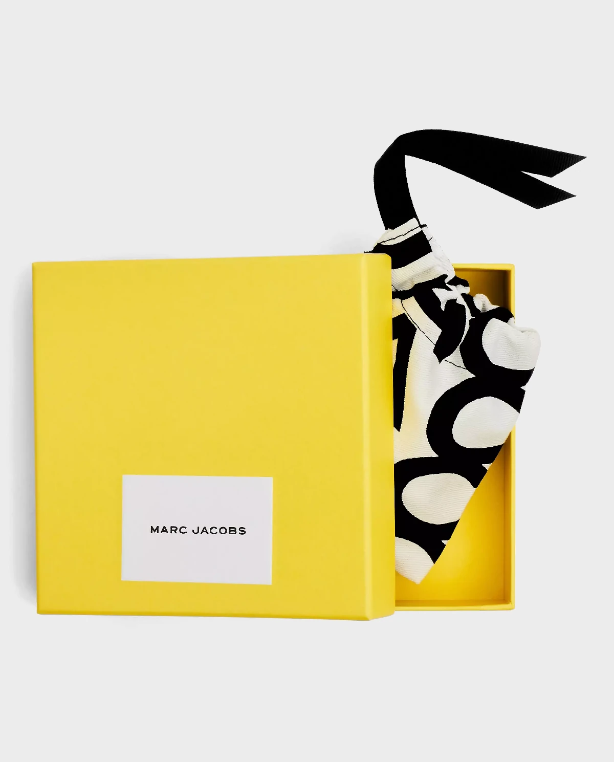 Kolczyki w kształcie gwiazdek z logo - Image #3