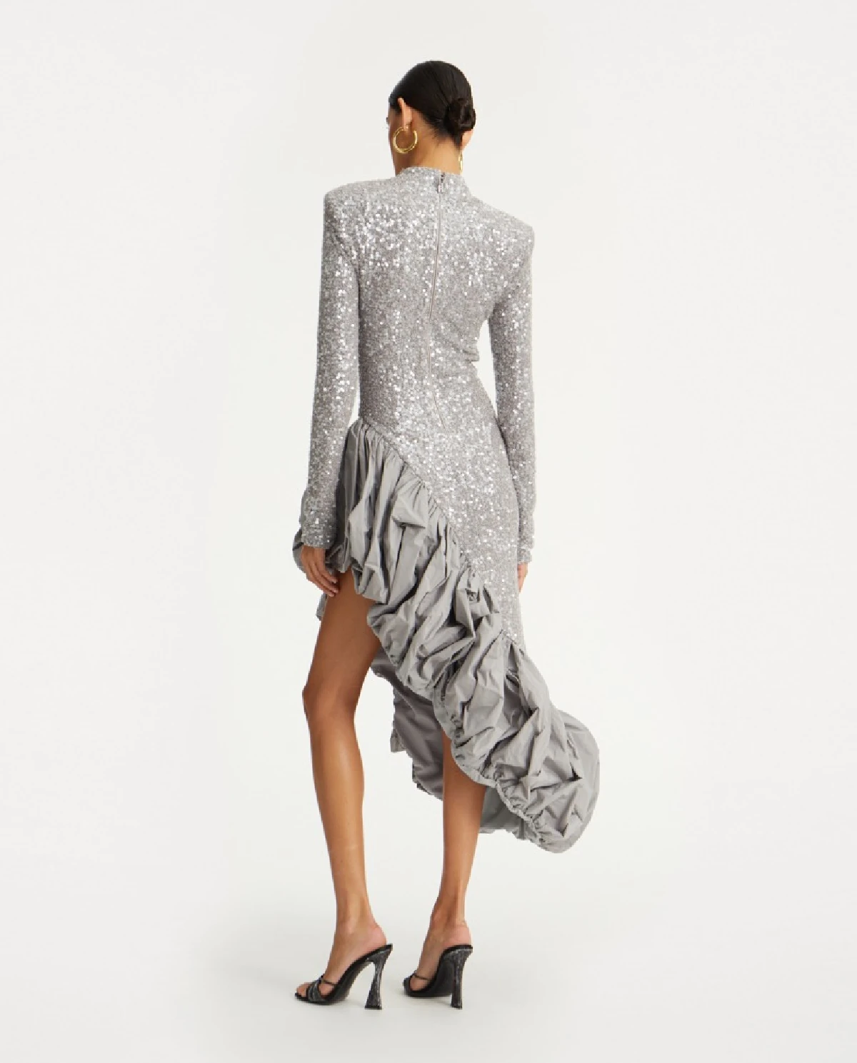 Asymetryczna sukienka z cekinami - Image #2