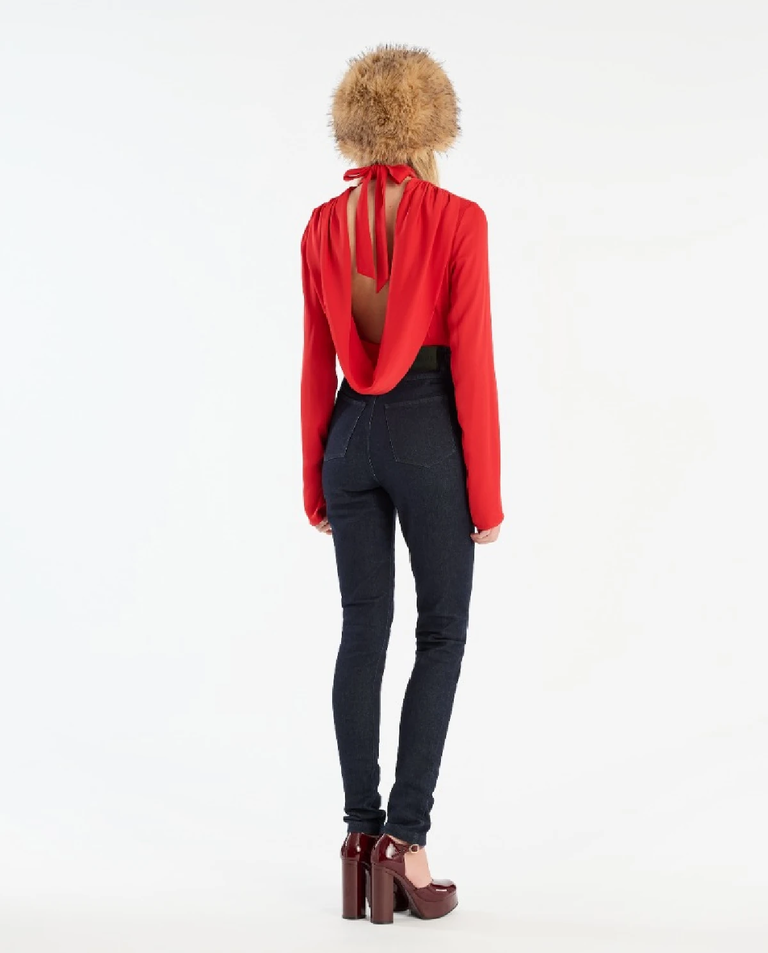 Satynowy top z drapowanym tyłem - Image #4